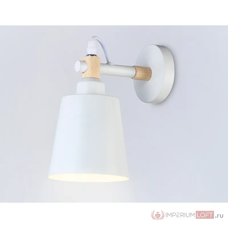 Настенный светильник со сменной лампой Ambrella TRADITIONAL TR82212 от ImperiumLoft