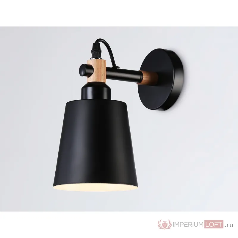 Настенный светильник со сменной лампой Ambrella TRADITIONAL TR82213 от ImperiumLoft