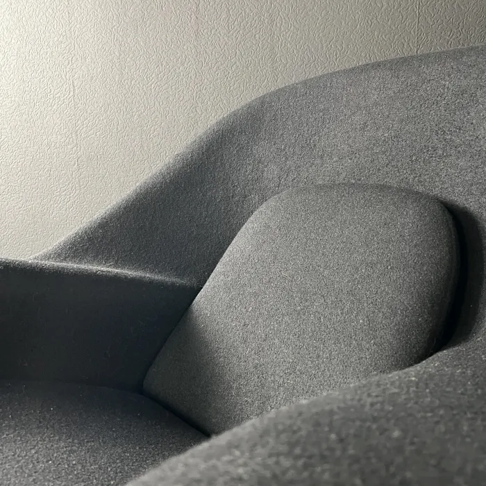 Кресло Womb Chair and Ottoman designed by Eero Saarinen in 1948 от ImperiumLoft