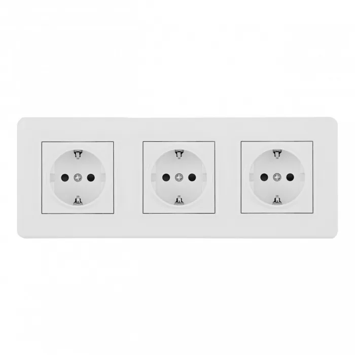 Розетка тройная (трехпостовая) с заземлением и шторками Arte Milano SET16-3-40-1x3 white от ImperiumLoft
