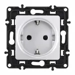 Розетка с заземлением и шторками, 16A 250V 217.40-1.silver