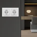 Розетка двойная (двухпостовая) с заземлением и шторками Arte Milano SET06-2-40-1x2 silver
