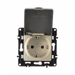 Розетка с заземлением, шторками и защитной крышкой, 16A 250V 217.41-1.shampan