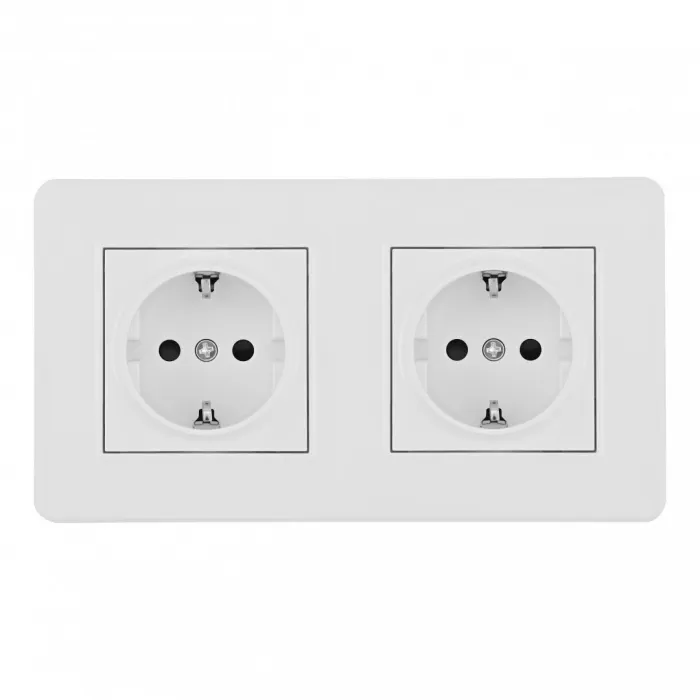 Розетка двойная (двухпостовая) с заземлением и шторками Arte Milano SET16-2-40-1x2 white от ImperiumLoft
