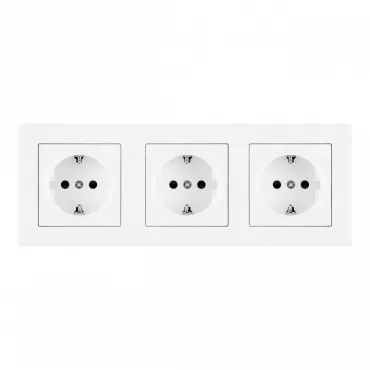 Розетка тройная (трёхпостовая) с заземлением и шторками Arte Milano SET06-3-40-1x3 white