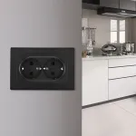 Розетка двойная с заземлением и шторками Arte Milano SET06-double-40-2 black