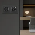 Розетка двойная (двухпостовая) c заземление и шторками + 2USB Arte Milano SET06-2-47-1-40-1 black