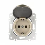Розетка с заземлением, шторками и защитной крышкой, 16A 250V 202.41-1.shampan