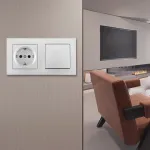 Выключатель одноклавишный с розеткой, заземлением, шторками Arte Milano SET06-2-30-1-40-1 silver от ImperiumLoft