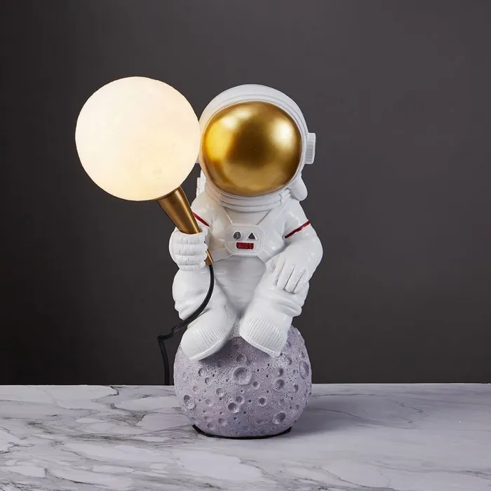 Лампа настольная astronaut i от ImperiumLoft