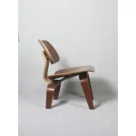 Стул eames lcw