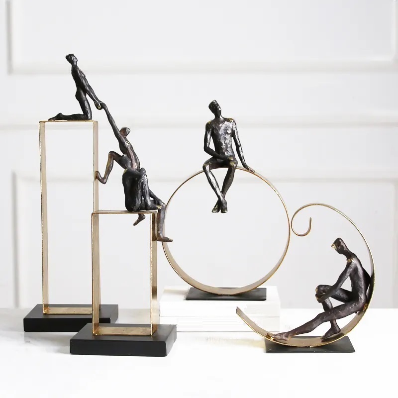 Статуэтка man on round shelf decoration-b Статуэтка man on round shelf decoration-b