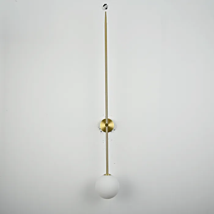 Настенный светильник LINES Ball 100 Gold от ImperiumLoft
