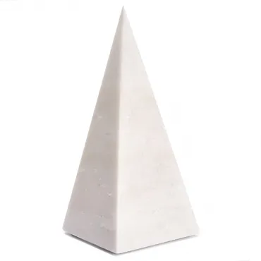 Декоративная пирамида из мрамора