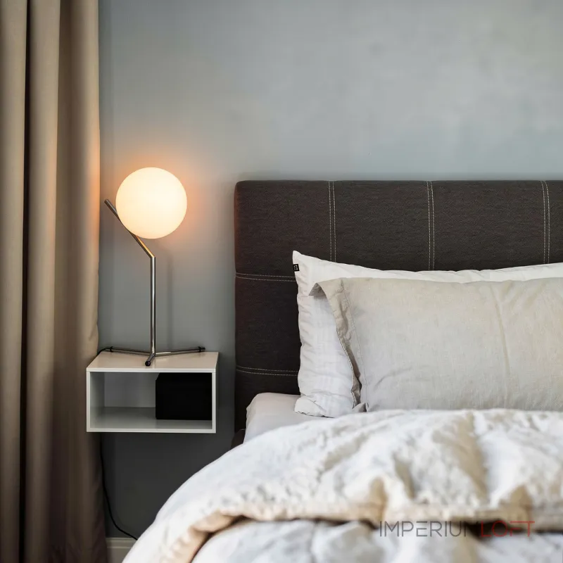 Настольная лампа IC Lights Family Michael Anastassiades High Chrome со стеклянным плафоном в форме шара