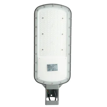 Светодиодный уличный консольный светильник Feron SP3070 LED IP66 150W 5000К Светодиодный уличный консольный светильник Feron SP3070 LED IP66 150W 5000К