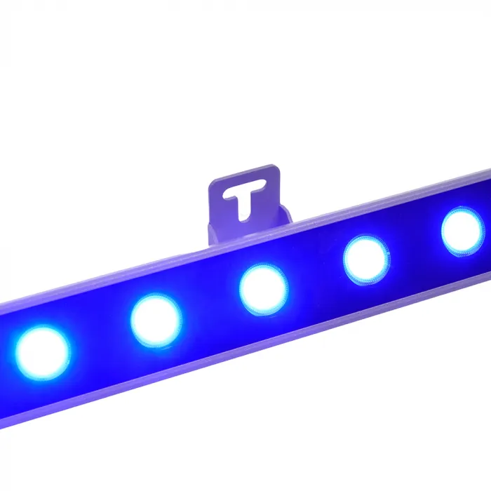 Светодиодный линейный прожектор для подсветки стен Feron LL-893 LED IP65 24W от ImperiumLoft