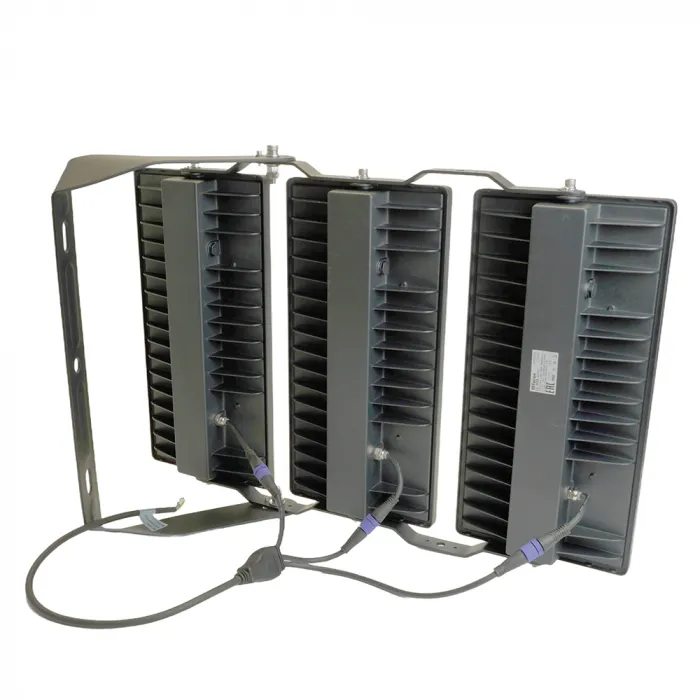 Светодиодный прожектор Feron LL-933 LED IP65 250W 6400К от ImperiumLoft