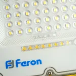Светодиодный прожектор переносной с зарядным устройством Feron LL-951 LED IP66 50W 6400К