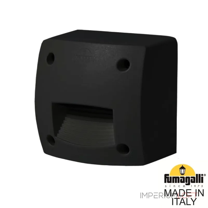 Светильник для подсветки лестниц накладной FUMAGALLI EXTRALETI 100 Square-ST 3S4.000.000.AYG1L Светильник для подсветки лестниц накладной FUMAGALLI EXTRALETI 100 Square-ST 3S4.000.000.AYG1L