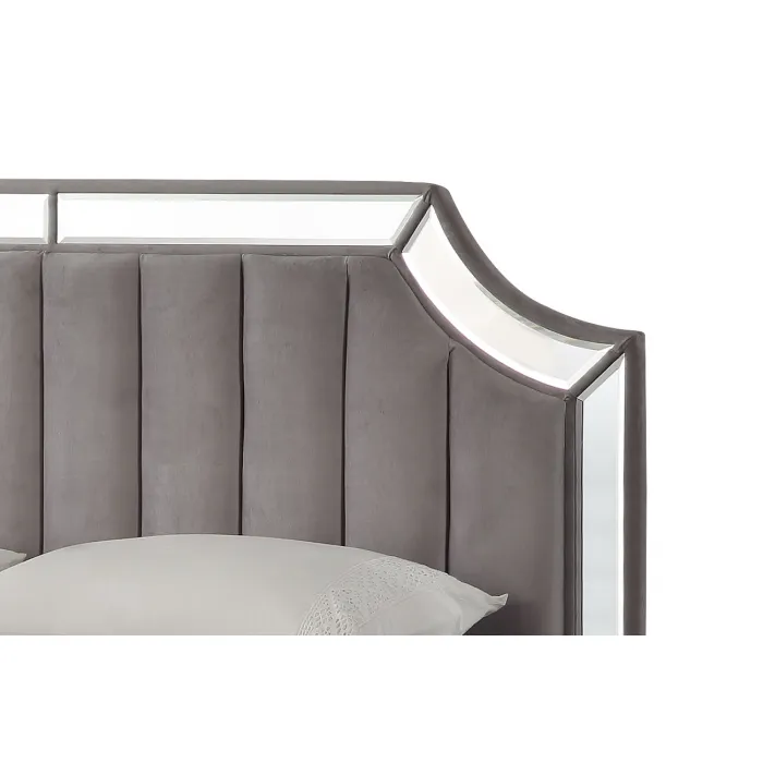 N-BD1894V GR Кровать с зеркальными вставками серая 214*172*127см от ImperiumLoft