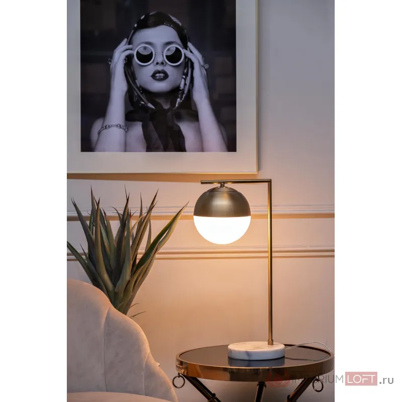 Лампа настольная с матовым плафоном, золото 22-88228 от ImperiumLoft