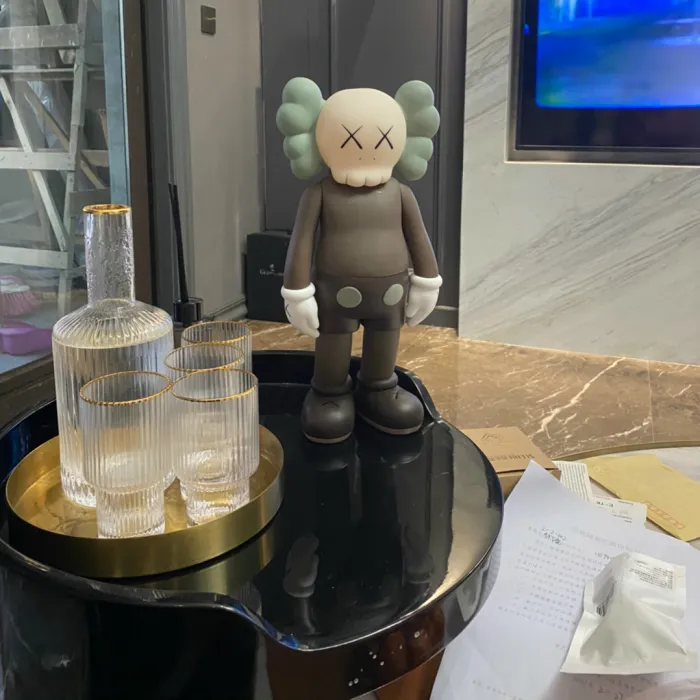 Дизайнерская скульптура кукла Kaws LaLume-SKT00194  от ImperiumLoft