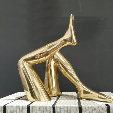 Дизайнерская скульптура ноги LaLume-SKT00131 от ImperiumLoft