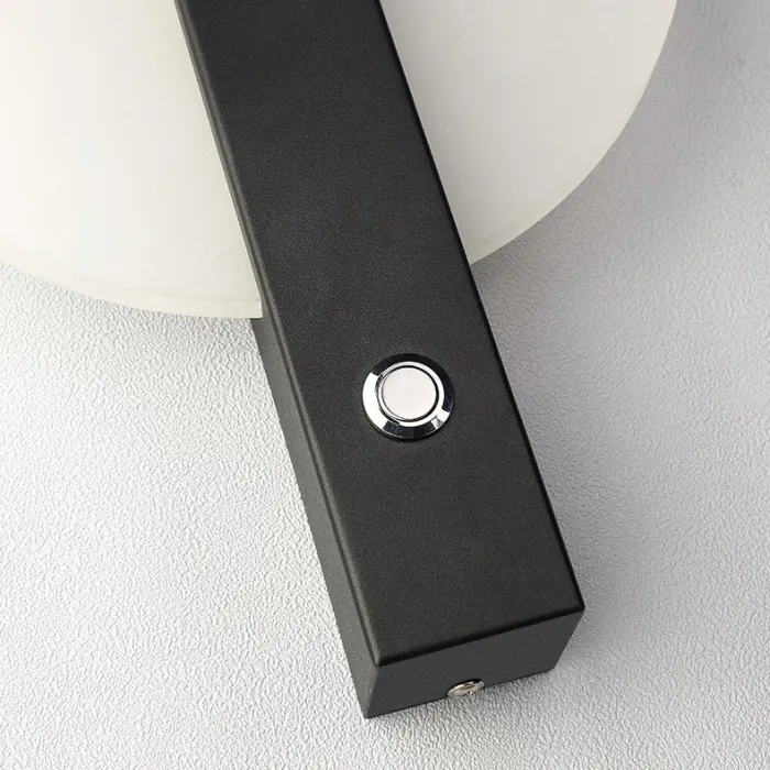 Настенный светильник HELGER Black от ImperiumLoft