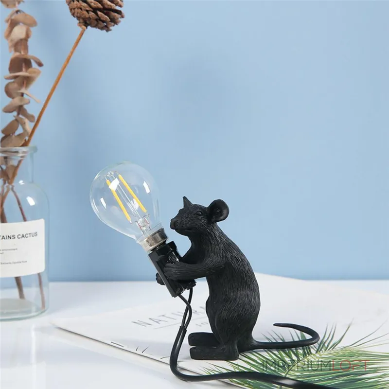 Настольная лампа Mouse Sitting Black с оригинальным оформлением в виде милой мышки