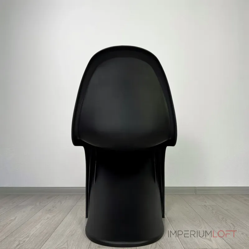 Стул Panton Black изогнутой формы от LaLume 