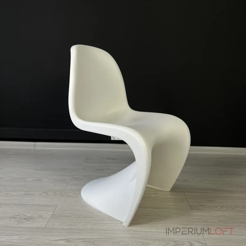 Стул Panton White изогнутой формы от LaLume 