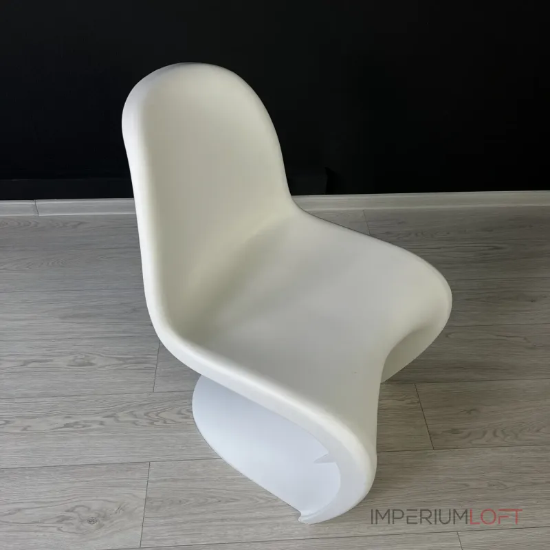 Стул Panton White изогнутой формы от LaLume 