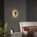 Настенный светильник в виде выгнутого диска с LED подсветкой Бра TROND D23