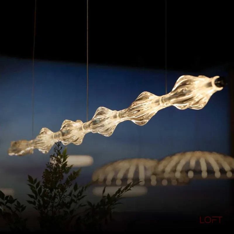 Серия реечных светодиодных светильников волнообразной формы из хрустального стекла ручной работы RAVN LONG L110 от ImperiumLoft