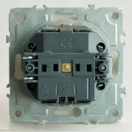 Розетка без заземления и со шторкой без рамки с крышкой Stekker RST16-5112-01 49881 от ImperiumLoft