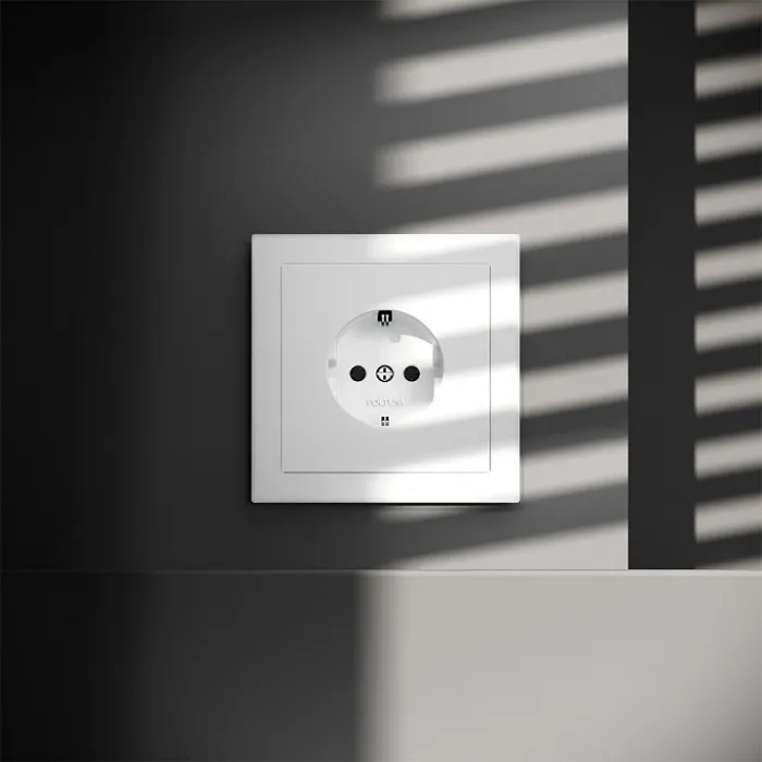 Розетка с заземлением и со шторкой без рамки Voltum S70 VLS040202 от ImperiumLoft