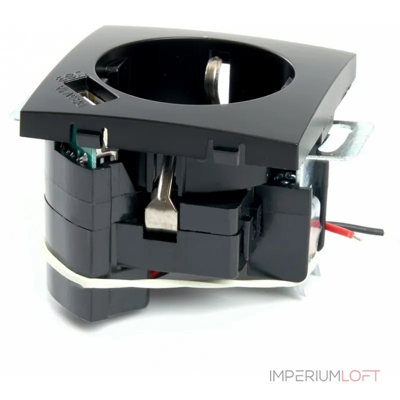 Розетка с заземлением и со шторками и 2хUSB без рамки Stekker Эрна 49155 от ImperiumLoft