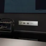 Розетка встраиваемая S70 с заземлением и защитными шторками 16А (шелк) Voltum VLS040204