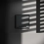 Розетка с заземлением и со шторкой без рамки с крышкой Voltum S70 VLS040307 от ImperiumLoft