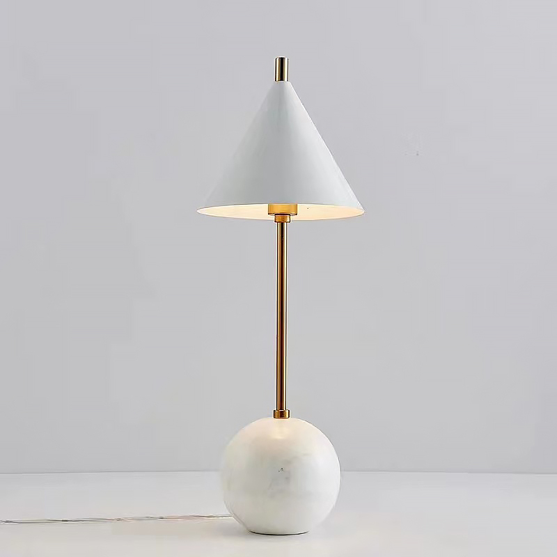 Настольная лампа CLEO ball white от ImperiumLoft