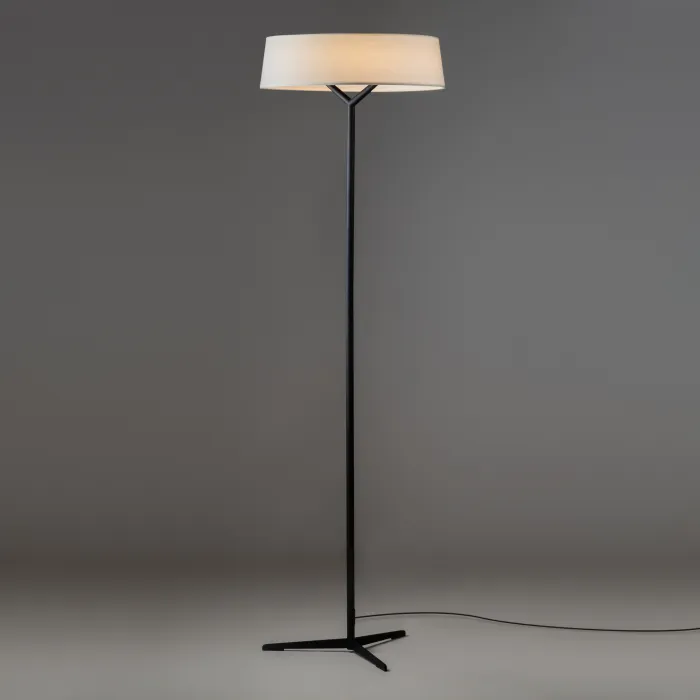 Напольный светильник Freya LED FR6132FL-L15B от ImperiumLoft