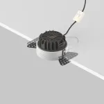 Встраиваемый светильник Maytoni Downlight Okno DL055-8W3-4-6K-TRS-W