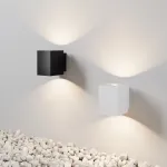 Уличный настенный светильник Maytoni Block O507WL-L10W3K