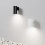 Настенный светильник (бра) Maytoni Clyde O493WL-01B от ImperiumLoft