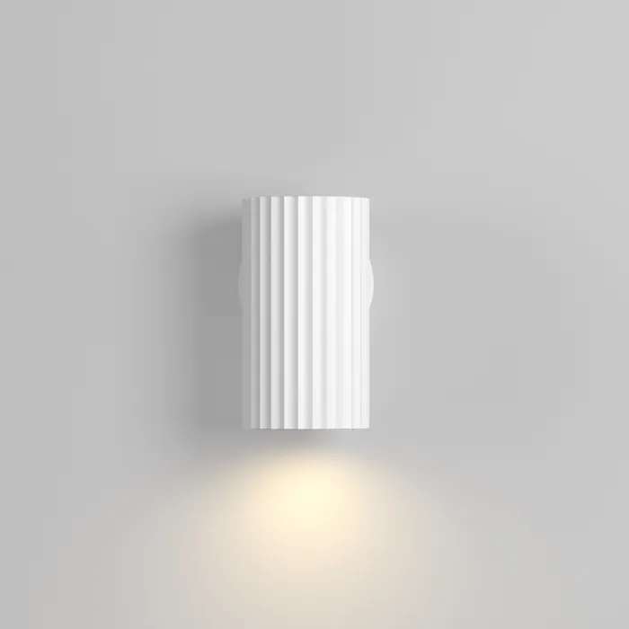 Настенный светильник (бра) Maytoni Wall C106WL-01-GU10-W от ImperiumLoft