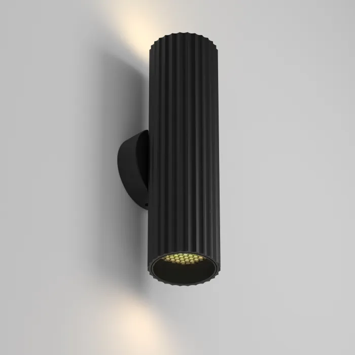 Настенный светильник (бра) Maytoni Wall C106WL-02-GU10-B от ImperiumLoft