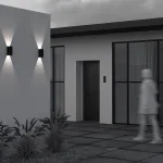 Уличный настенный светильник Maytoni Drape O526WL-L10B3K