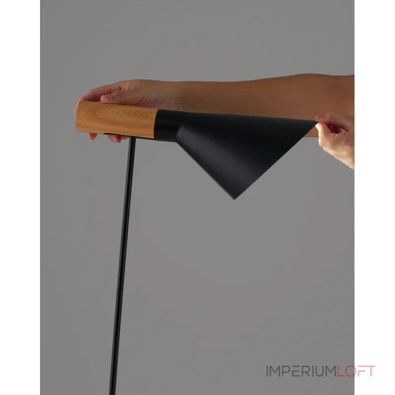 Лампа настольная Moderli V11333-1T Turin от ImperiumLoft Лампа настольная Moderli V11333-1T Turin от ImperiumLoft