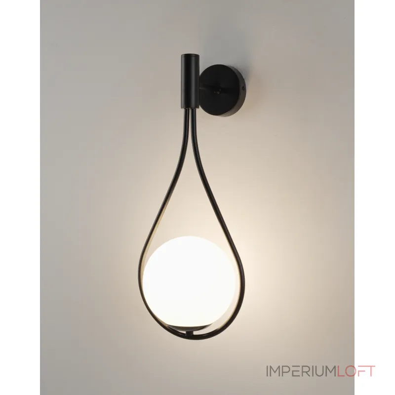 Настенный светильник Moderli Barocco V11574-1W
